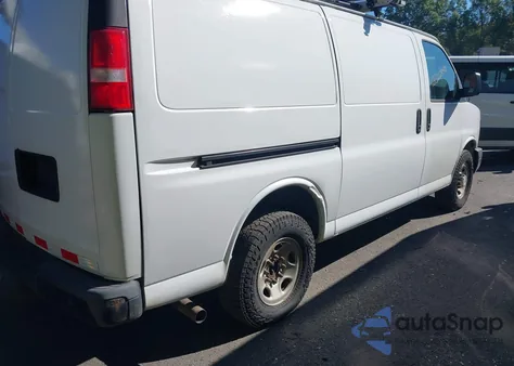 2016 Chevrolet Express 2500 Work Van из США, поврежденный, VIN 1GCWGAFF1G1296478